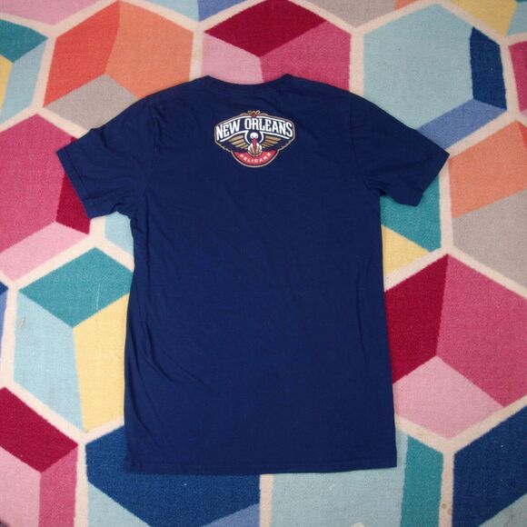 Adidas The Go To Tee New‎ Orleans Pelicans Shirt Crewneck Blue Size Small - Picture 3 of 3